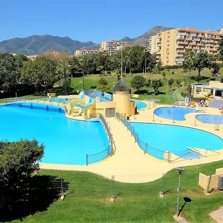 Apartment Jupiter Sea, Pools View
